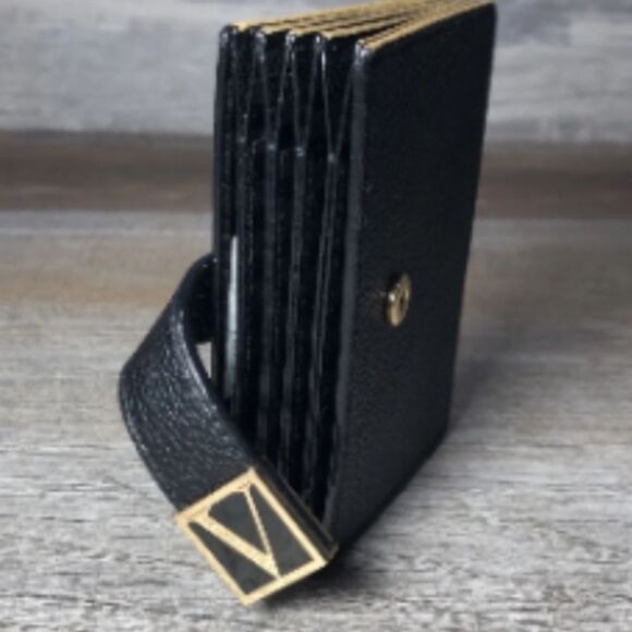 🆕️ Victoria's Secret Acordian Card Case New Style - Picture 5 of 7